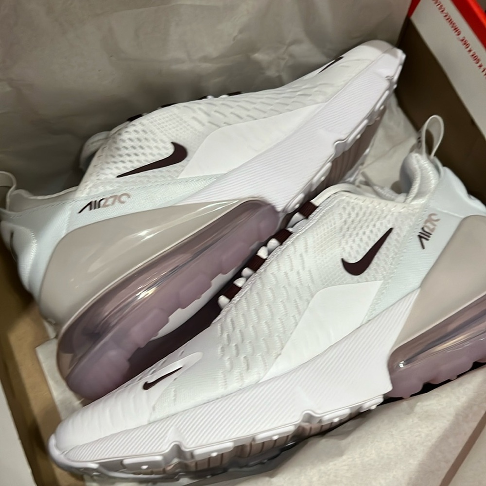 Nike Air Max 270